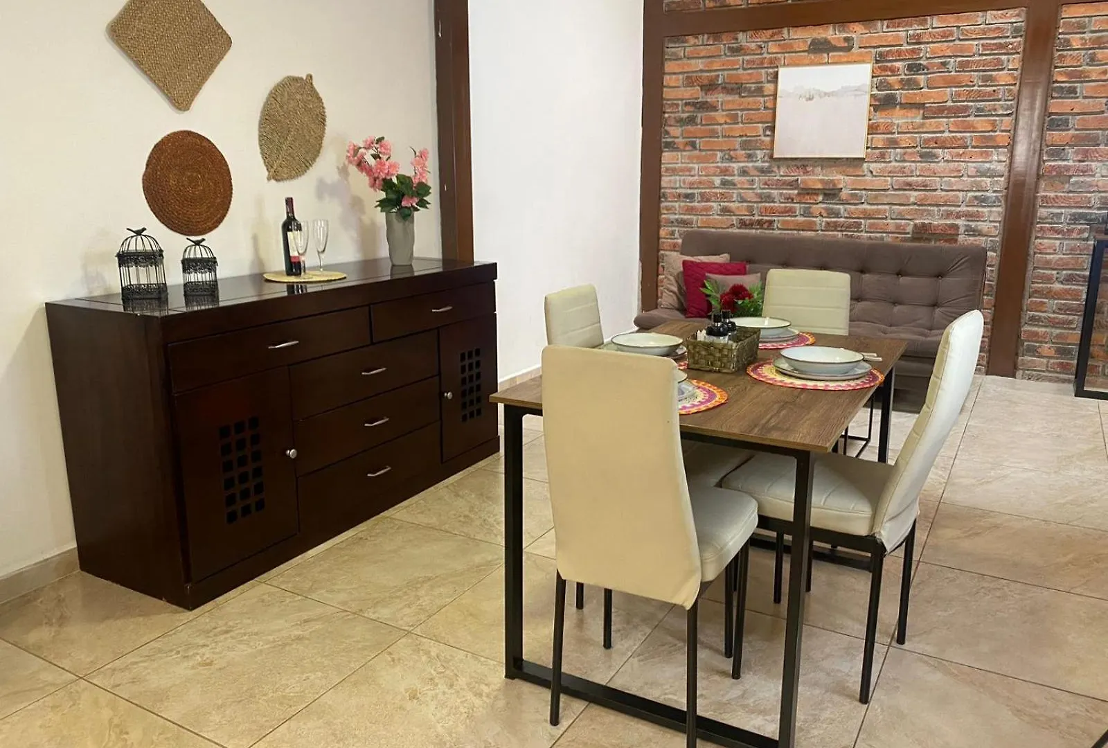 아파트 Suite Crisantemo Ubicada En El Centro De Estreno 쿠엔카
